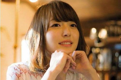 网红吃瓜赵露丝微博,揭秘娱乐圈幕后故事  第2张